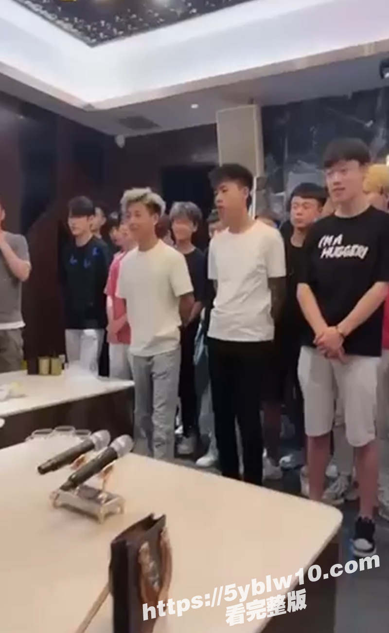 全国牛郎店暴增2000家4