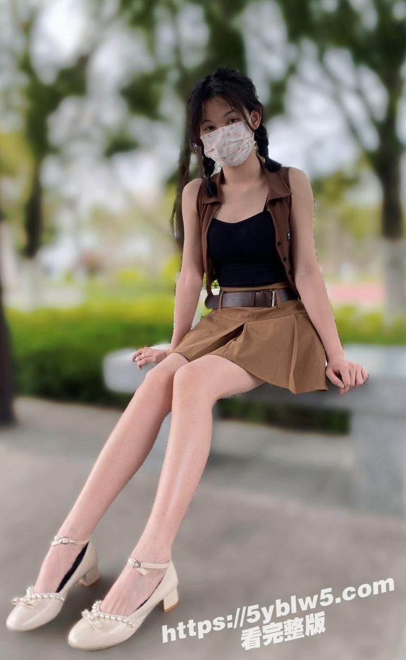 每日大赛女大学生足交挑战7 每日大赛女大学生足交挑战7