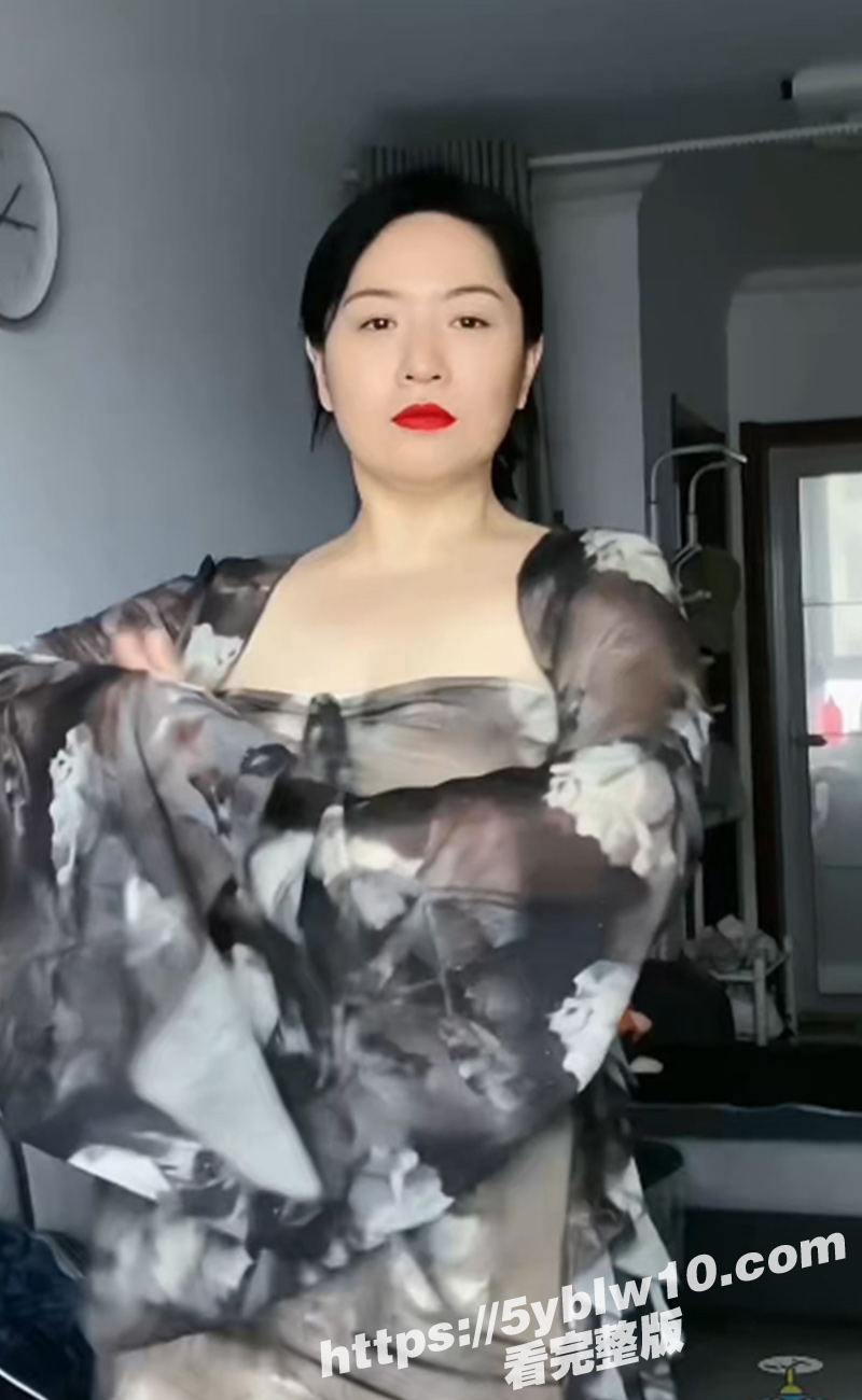 快手40多万粉丝熟女人妻月姐呀2