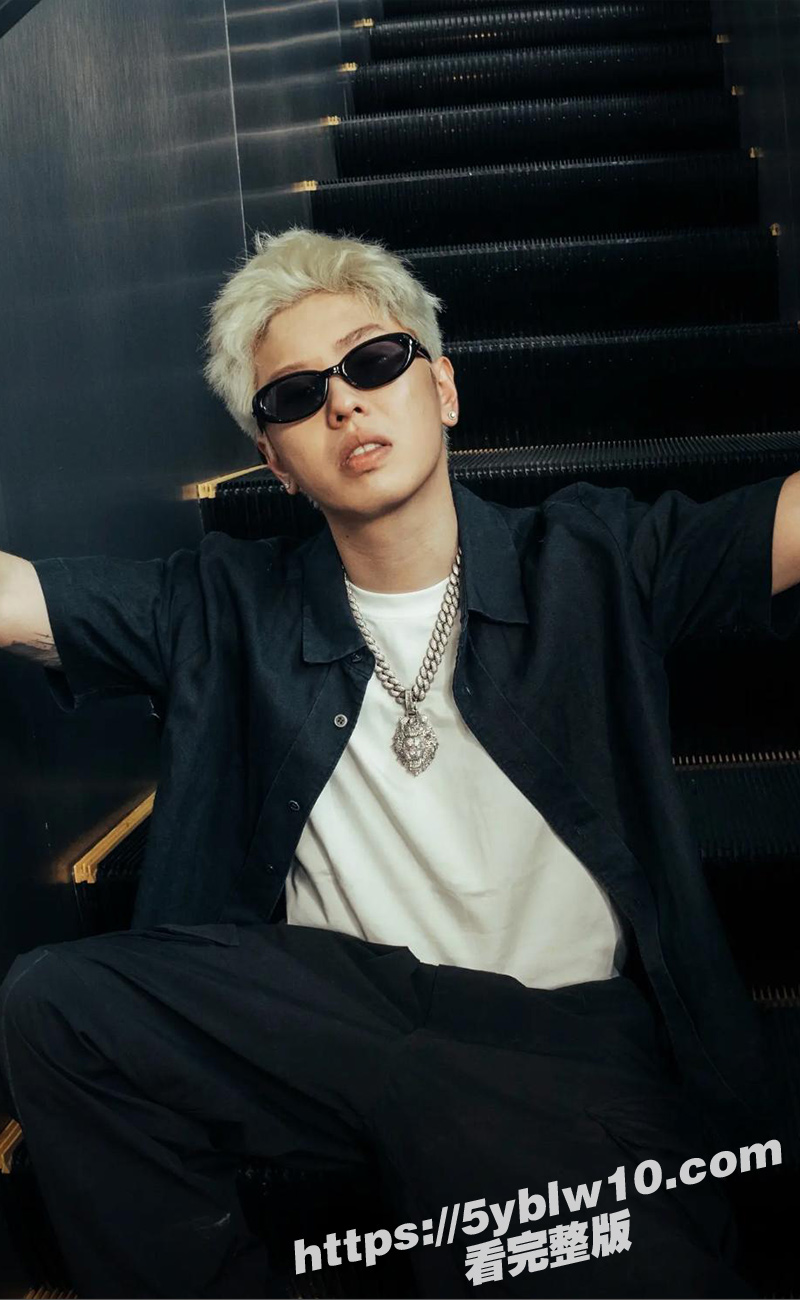 rapper米其林约炮女网红DQ兔2